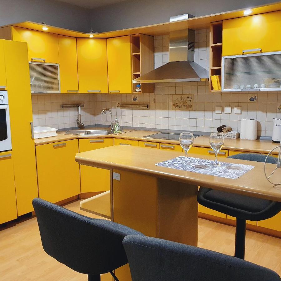 Apartments Arna Visoko Exterior photo