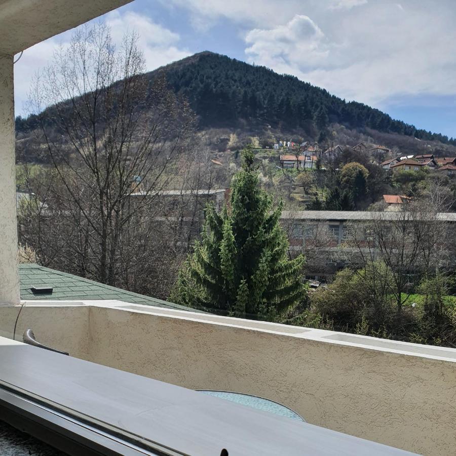 Apartments Arna Visoko Exterior photo
